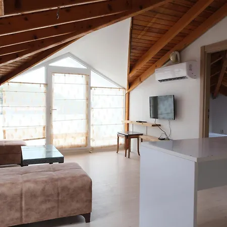 Your Charming Sea View Penthouse In Appartement *